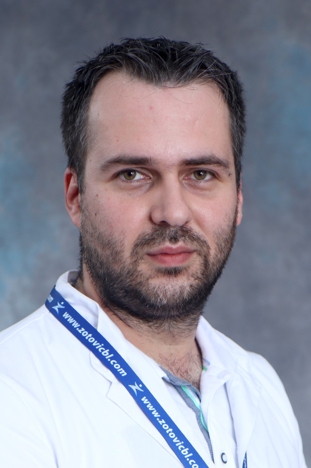 Dr Dragan Ostojić